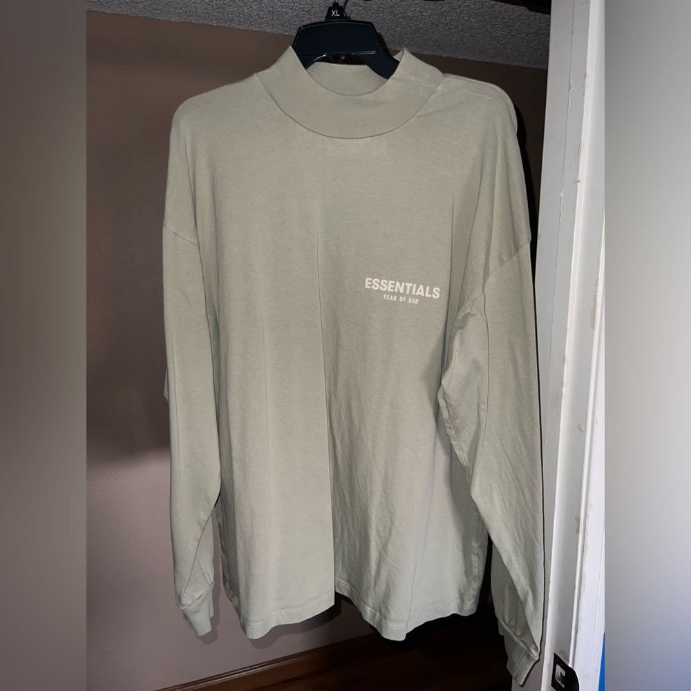 Men’s Essentials Fear of God Oversized Long Sleeve (Light Olive) - Size M